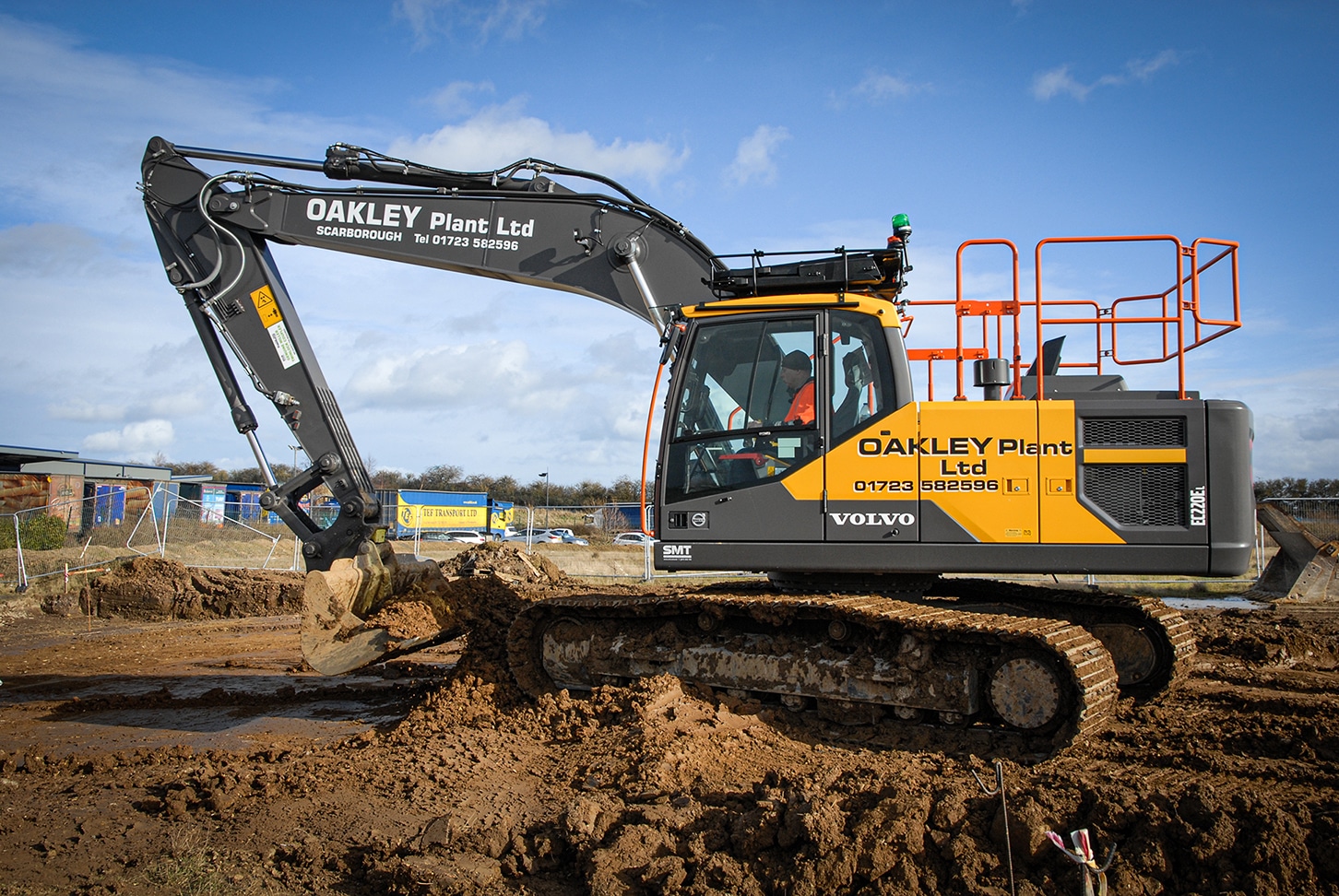 Volvo EC220E | “The package was right – the product is even better!” | SMT  GB
